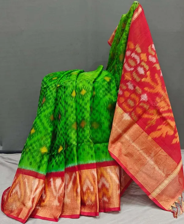 Multicolour_Beautiful_Digital_Ikat_Pattern-_Smooth_Finish_Saree_With_Unstitched_Blouse_Saree_For_Women