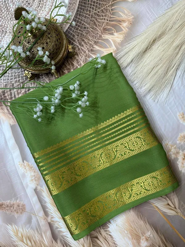 Parrot_Women�s_Semi_Mysore_Silk_Traditional_Saree_�_Festive_&_Wedding_Wear