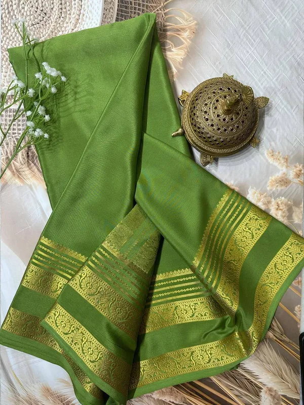 Parrot_Women�s_Semi_Mysore_Silk_Traditional_Saree_�_Festive_&_Wedding_Wear
