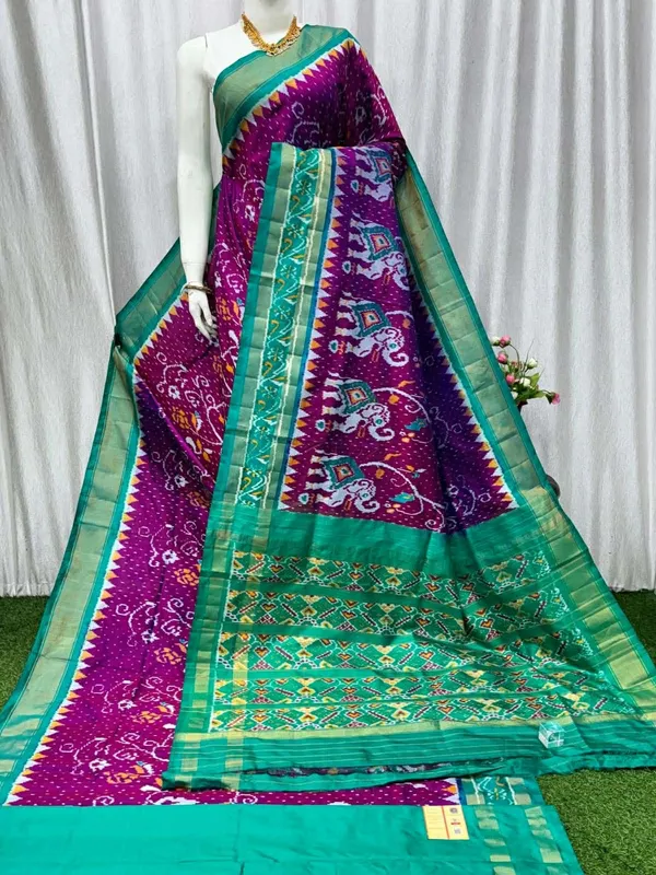 Purple_Trendy_Ikat_Digital_Printed_Soft_Silk_Saree_For_Women_Comfortable_&_Fashionable_Ethnic_Wear_Saree_For_Women