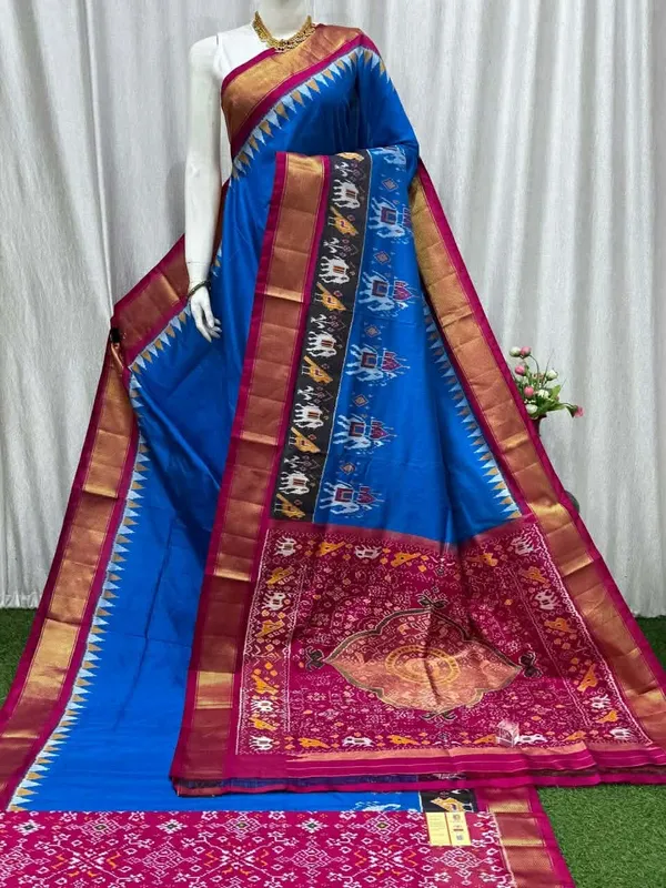 Blue_Trendy_Ikat_Digital_Printed_Soft_Silk_Saree_For_Women_Comfortable_&_Fashionable_Ethnic_Wear_Saree_For_Women