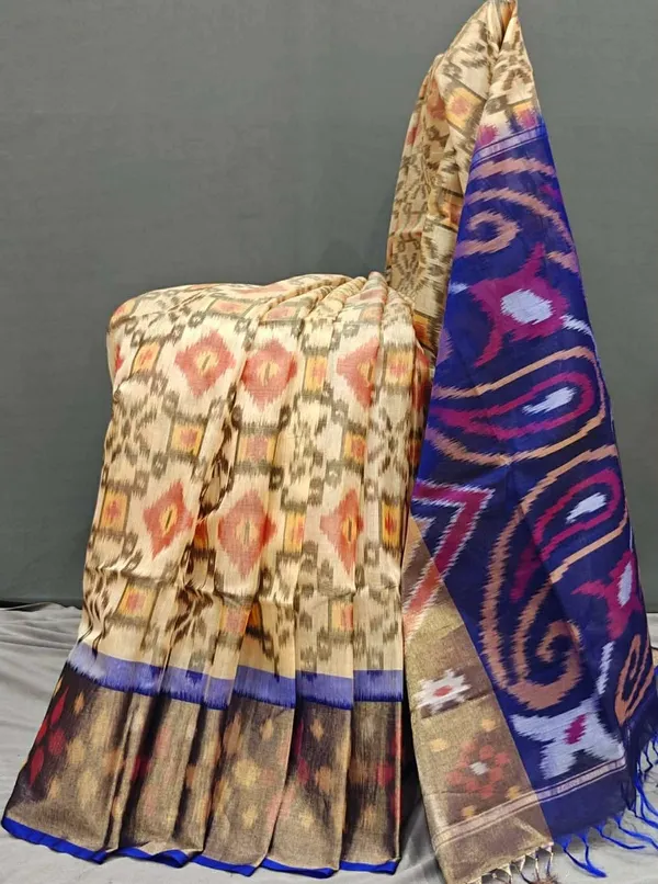 Multicolour_Beautiful_Digital_Ikat_Pattern–Smooth_Finish_Saree_With_Unstitched_Blouse_Saree_For_Women