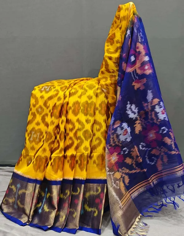 Multicolour_Beautiful_Digital_Ikat_Pattern_–_Smooth_Finish_Saree_With_Unstitched_Blouse_Saree_For_Women
