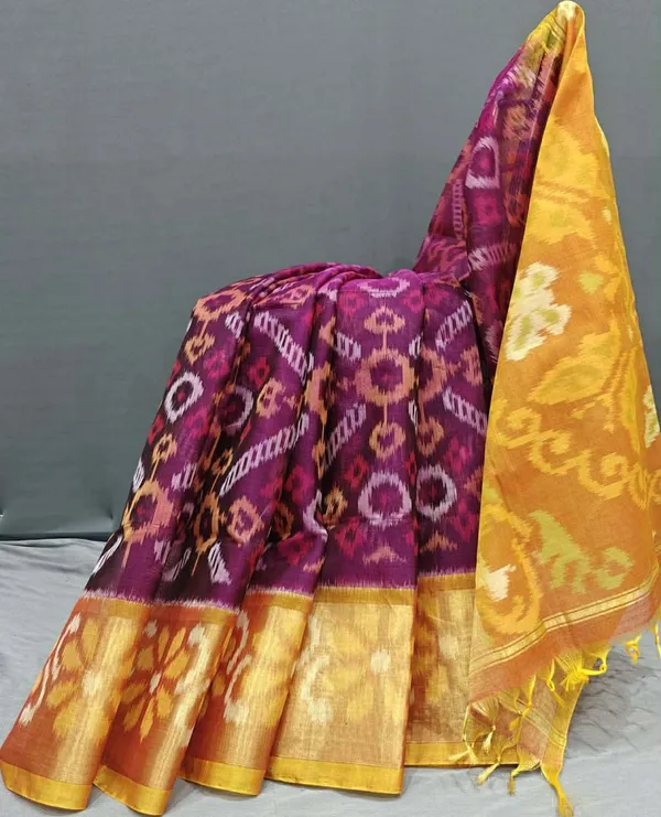 Wine_Beautiful_Digital_Ikat_Pattern_Silk_Saree_For_Women_–_Smooth_Finish_Saree_With_Unstitched_Blouse_Saree_For_Women