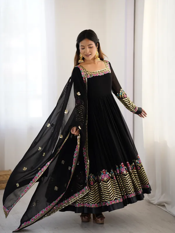 Black_Georgette_Embroidered_Anarkali_Set_For_Women_&_Girls