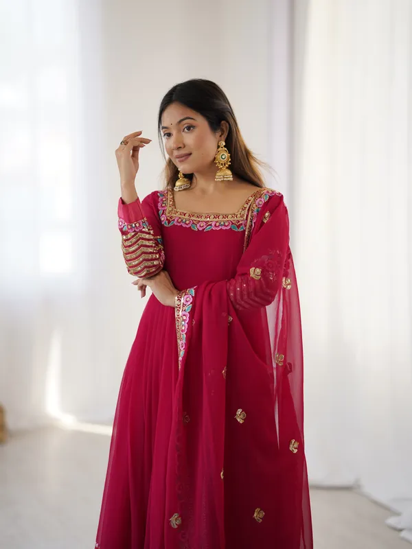 Ruby_Pink_Georgette_Embroidered_Anarkali_Set_With_Dupatta_For_Women_&_Girls