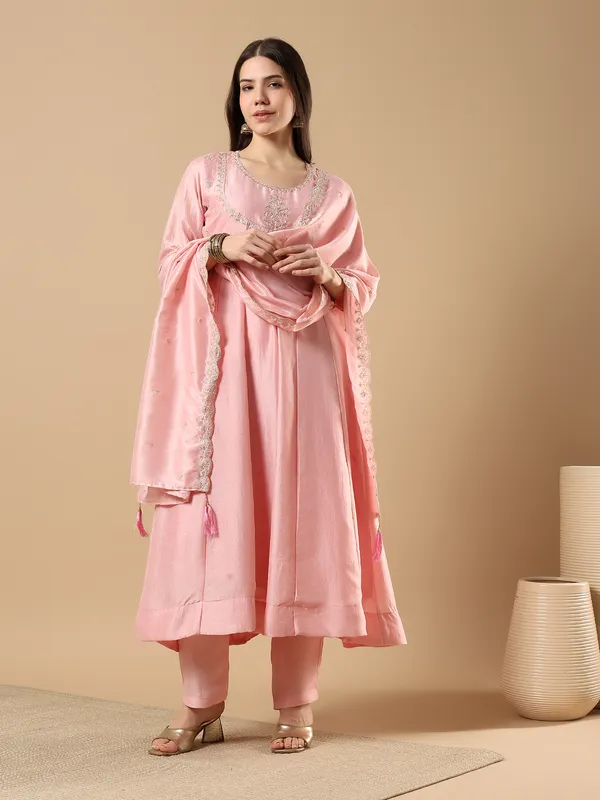 Women’s_Blush_Pink_Embroidered_A-Line_Kurta_Set_with_Pants_&_Dupatta_(3-Piece_Ethnic_Set)