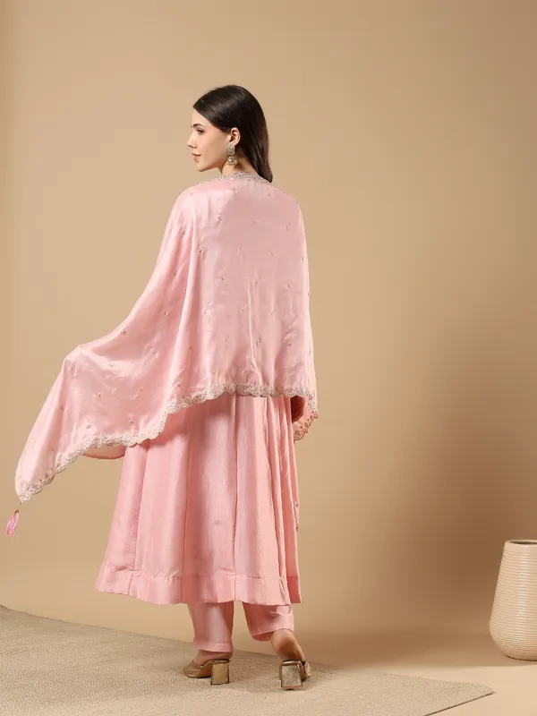 Women’s_Blush_Pink_Embroidered_A-Line_Kurta_Set_with_Pants_&_Dupatta_(3-Piece_Ethnic_Set)