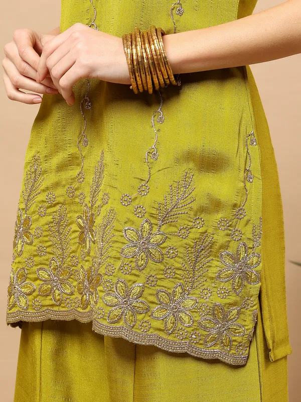 Women’s_Mustard_Yellow_Embroidered_Kurta_Palazzo_Set_with_Dupatta_(3-Piece_Ethnic_Set)