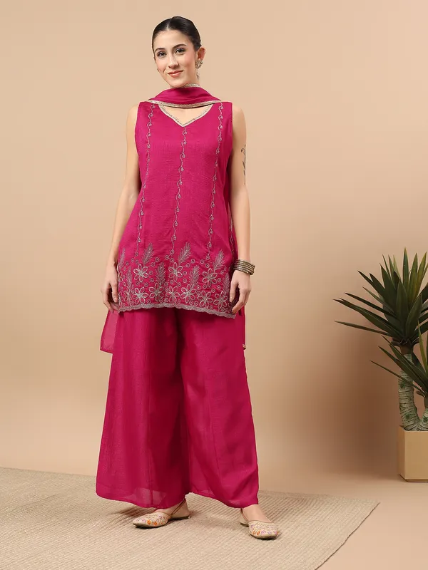 Women’s_Pink_Embroidered_Kurta_with_Palazzo_Set_(2-Piece_Ethnic_Co-ord_Set)