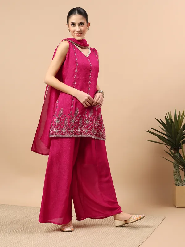 Women’s_Pink_Embroidered_Kurta_with_Palazzo_Set_(2-Piece_Ethnic_Co-ord_Set)