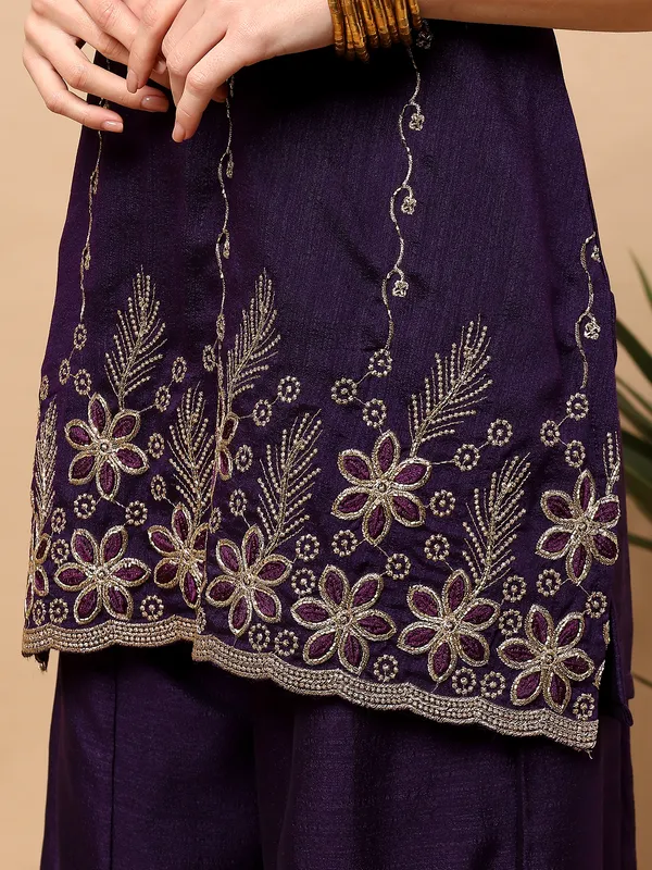 Women’s_Purple_Embroidered_Kurta_Palazzo_Set_with_Dupatta_(3-Piece_Ethnic_Set)
