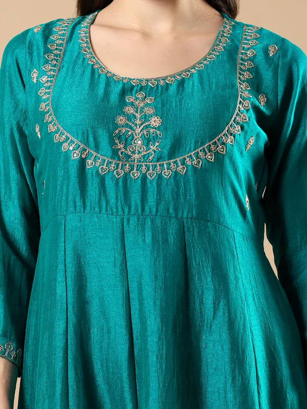 Women’s_Teal_Green_Embroidered_A-Line_Kurta_Set_with_Pants_&_Dupatta_(3-Piece_Ethnic_Set)