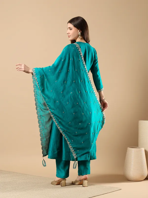 Women’s_Teal_Green_Embroidered_A-Line_Kurta_Set_with_Pants_&_Dupatta_(3-Piece_Ethnic_Set)