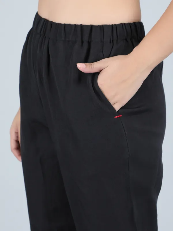 Black_Pure_Linen_Hand_Embroidered_Pants_For_Women