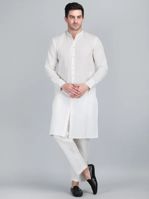 White_Pure_Linen_Hand_Embroidered_Kurta_With_Pants_For_Men