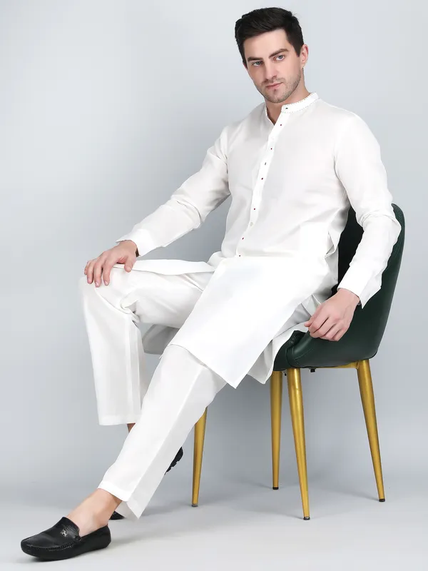 White_Pure_Linen_Hand_Embroidered_Kurta_With_Pants_For_Men