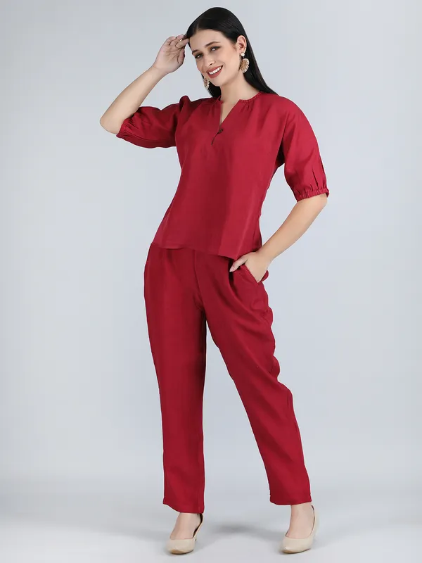 Maroon_Pure_Linen_Hand_Embroidered_Co-Ord_For_Women