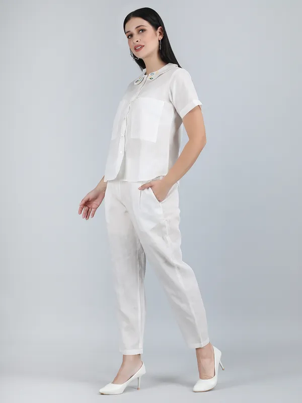 White_Pure_Linen_Hand_Embroidered_Co-Ord_For_Women
