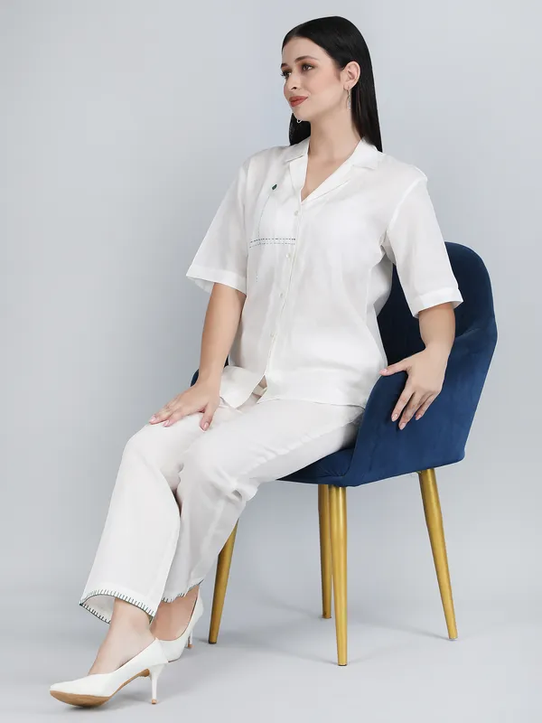 White_Pure_Linen_Hand_Embroidered_Regular_Fit_Co-Ord_For_Women