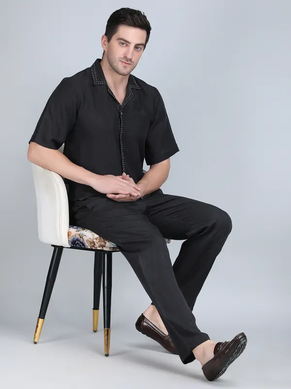 Black_Pure_Linen_Hand_Embroidered_Half_Sleeve_Shirt_For_Men