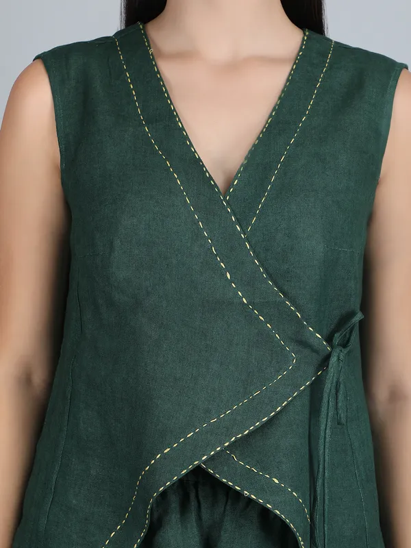 Green_Pure_Linen_Hand_Embroidered_Co-Ord_For_Women