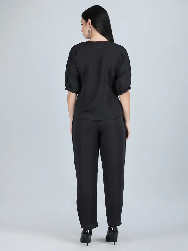 Black_Pure_Linen_Hand_Embroidered_Co-Ord_For_Women