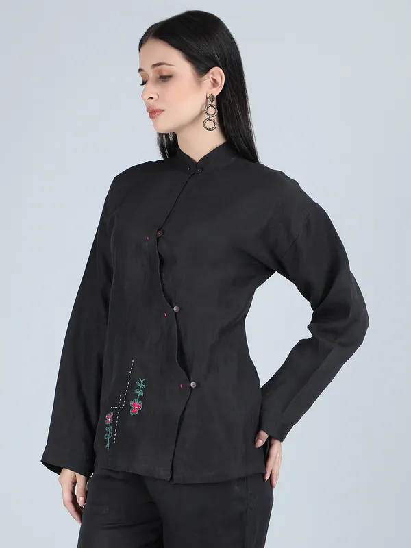 Black_Pure_Linen_Hand_Embroidered_Zig_Zag_Placket_Shirt_For_Women