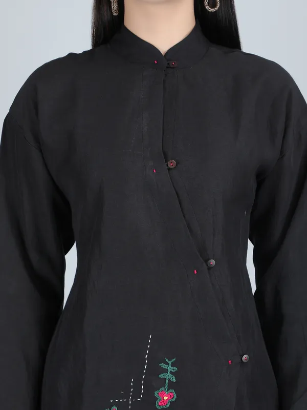 Black_Pure_Linen_Hand_Embroidered_Zig_Zag_Placket_Shirt_For_Women
