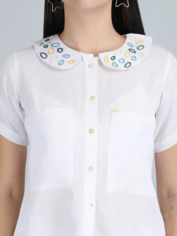 White_Pure_Linen_Hand_Embroidered_Collar_Co-Ord_For_Women
