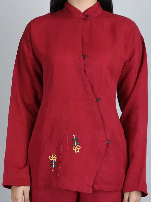 Maroon_Pure_Linen_Hand_Embroidered_Zig_Zag_Placket_Co-Ord_For_Women