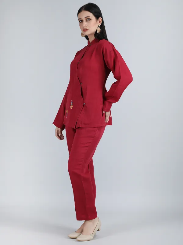 Maroon_Pure_Linen_Hand_Embroidered_Zig_Zag_Placket_Co-Ord_For_Women