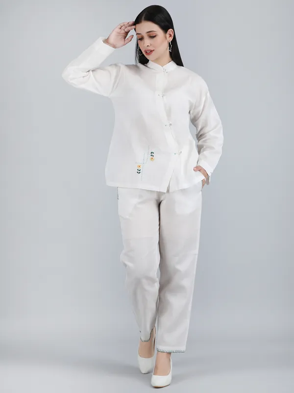 White_Pure_Linen_Hand_Embroidered_Zig_Zag_Placket_Co-Ord_For_Women