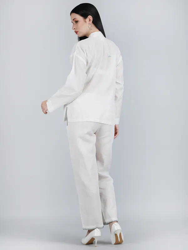 White_Pure_Linen_Hand_Embroidered_Zig_Zag_Placket_Co-Ord_For_Women