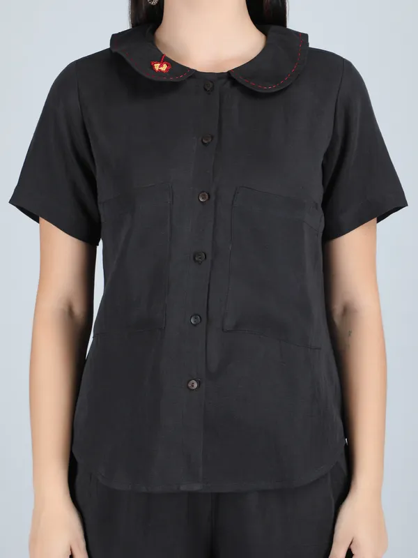 Black_Pure_Linen_Hand_Embroidered_Collar_Co-Ord_For_Women