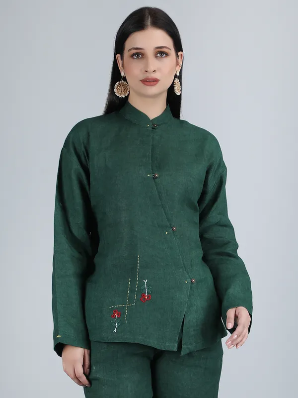 Forest_Green_Pure_Linen_Hand_Embroidered_Zig_Zag_Placket_Shirt_For_Women