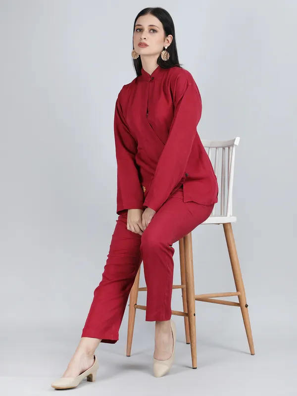 Maroon_Pure_Linen_Hand_Embroidered_Zig_Zag_Placket_Shirt_For_Women