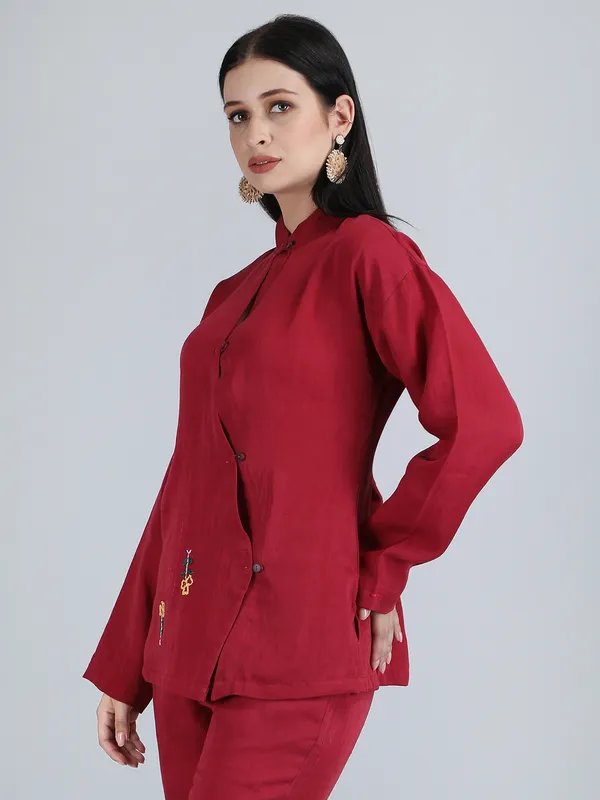 Maroon_Pure_Linen_Hand_Embroidered_Zig_Zag_Placket_Shirt_For_Women