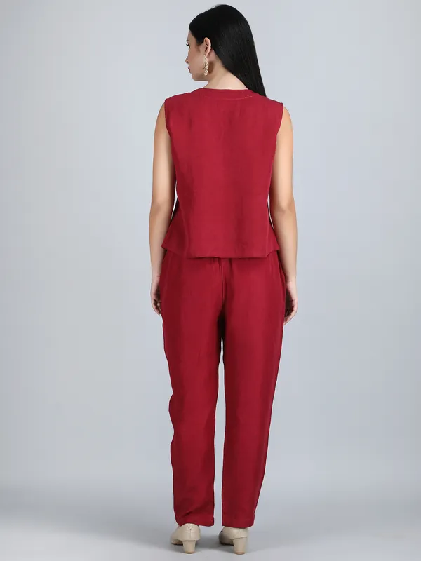 Maroon_Pure_Linen_Hand_Embroidered_Co-Ord_For_Women