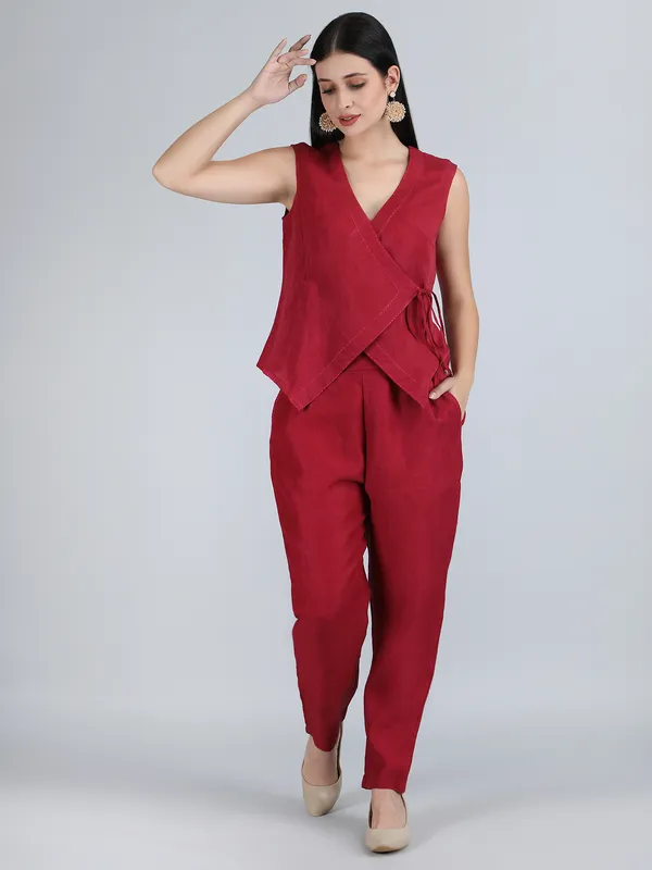 Maroon_Pure_Linen_Hand_Embroidered_Co-Ord_For_Women