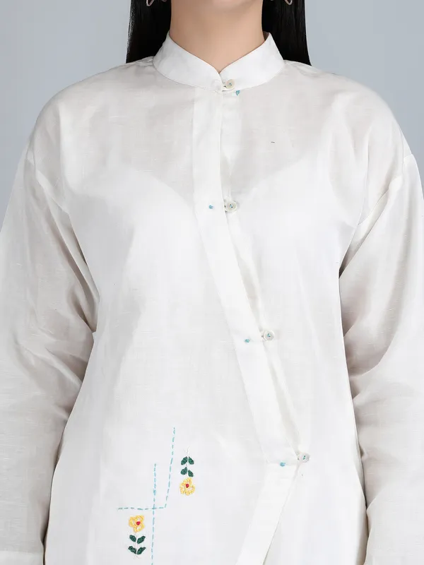 White_Pure_Linen_Hand_Embroidered_Zig_Zag_Placket_Shirt_For_Women
