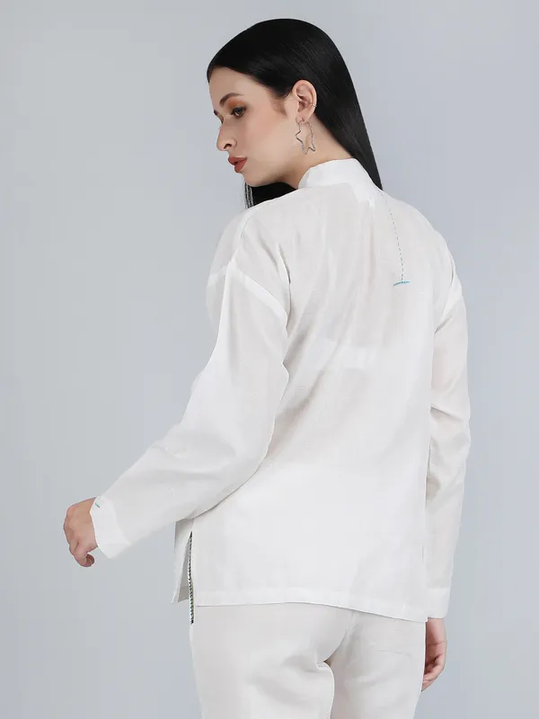 White_Pure_Linen_Hand_Embroidered_Zig_Zag_Placket_Shirt_For_Women