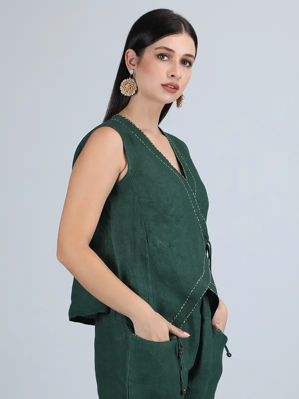 Forest_Green_Pure_Linen_Hand_Embroidered_Top_For_Women