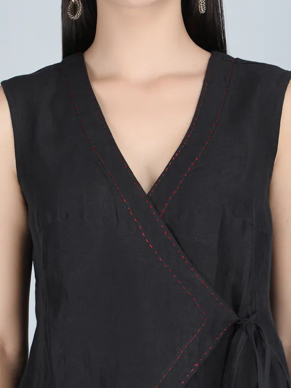 Black_Pure_Linen_Hand_Embroidered_Top_For_Women