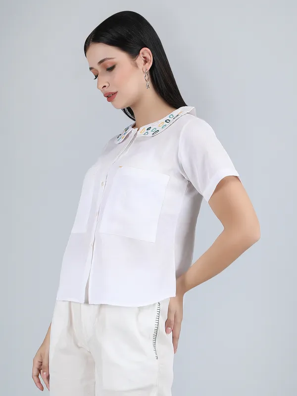 White_Pure_Linen_Hand_Embroidered_Collar_Shirt_For_Women