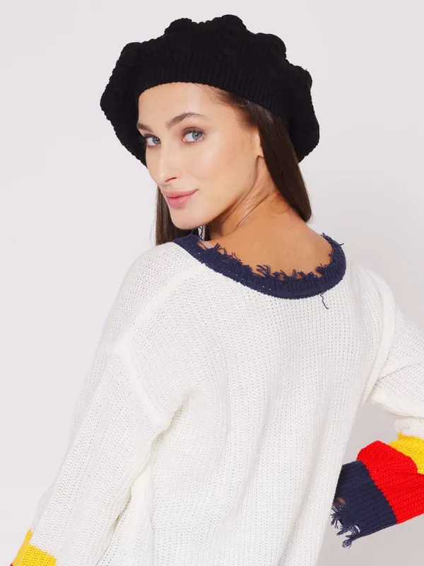 Black_Woolen_Cap_For_Women