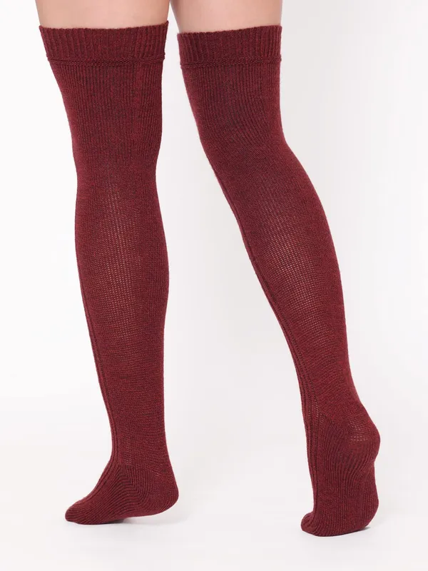 Maroon_Woolen_Socks_For_Women