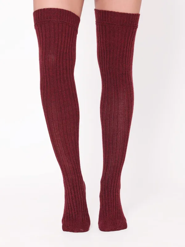 Maroon_Woolen_Socks_For_Women