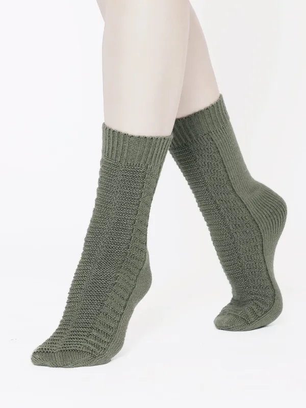 Olive_Woolen_Socks_For_Women