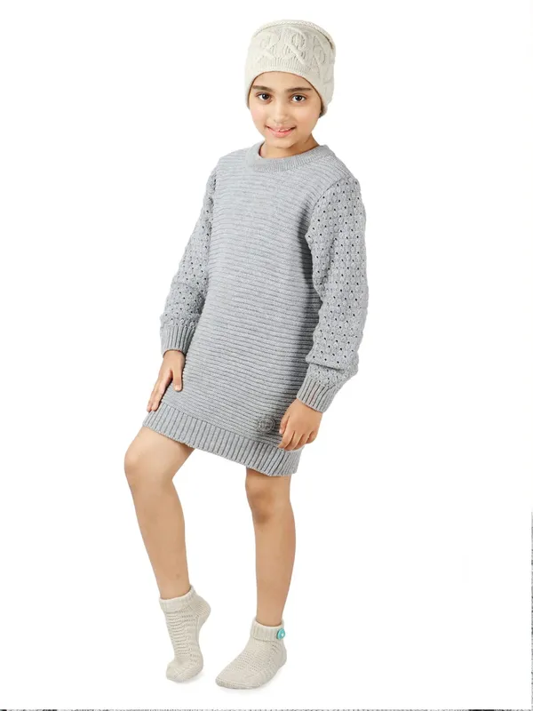 Cream_Woolen_Earmuff_For_Girls